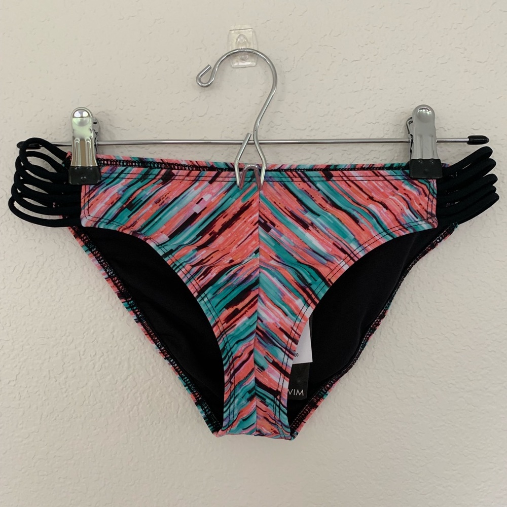 NWT Hurley bikini bottom moderate/full coverage